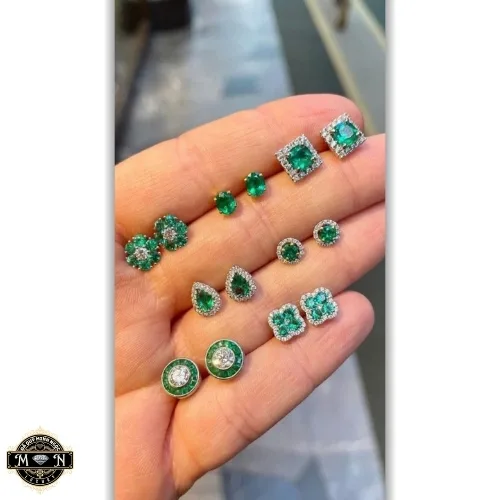 Bộ hoa tai ngọc lục bảo