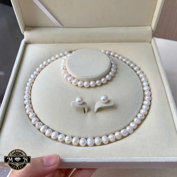 Bộ trang sức ngọc trai