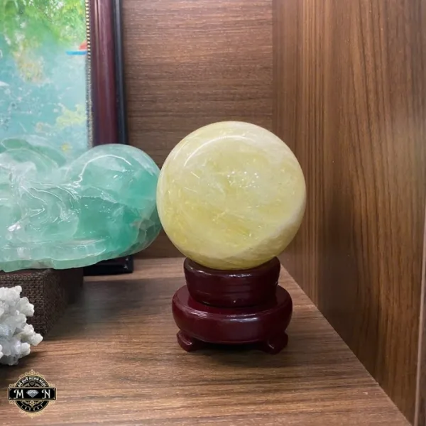 Cầu đá thạch anh vàng phong thủy