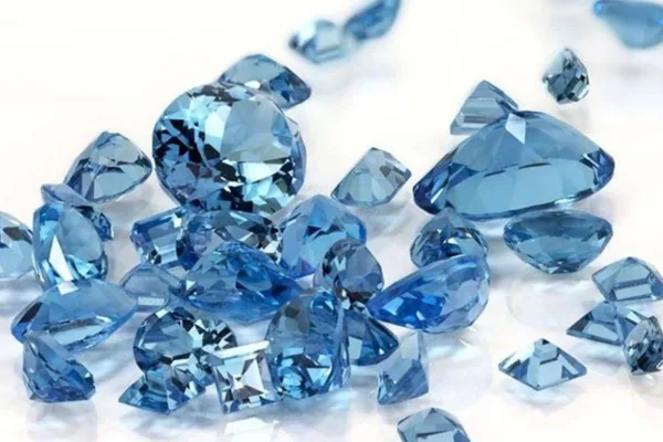 Chọn đá quý theo mệnh: Bí quyết tăng vận may và tài lộc Đá quý thuộc mệnh thủy