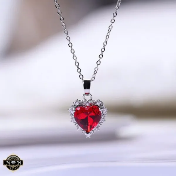 Mặt dây chuyền trái tim viền bạc