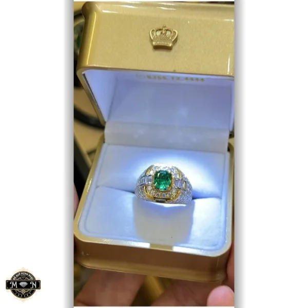 Nhẫn nam Emerald hoàng gia