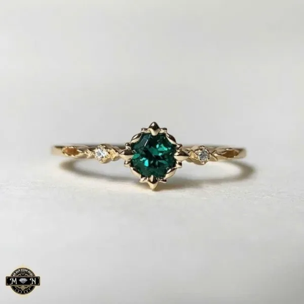 Nhẫn nữ nguyệt quế lục bảo